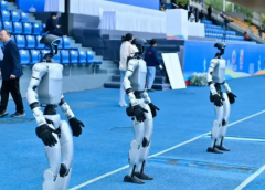 签约机器人，鹿明机器人，迎宾机器人